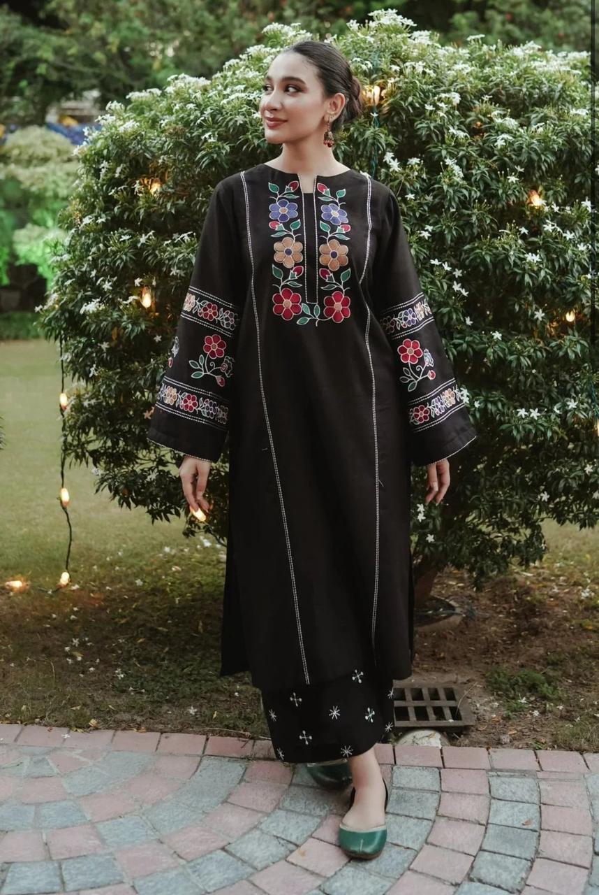 Decent Black Embroidered 2Pcs