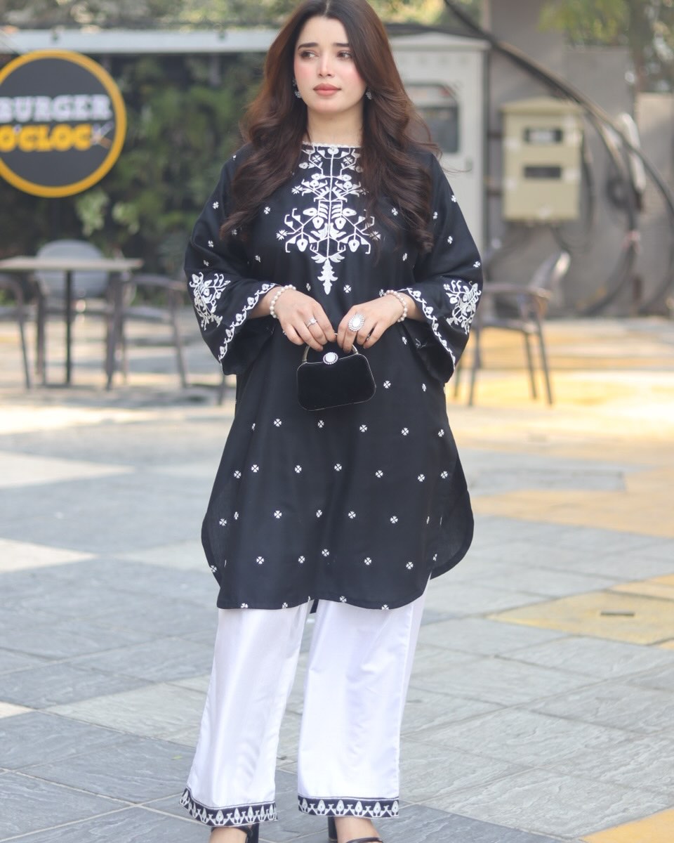 Black Pearl Emb 2Pc